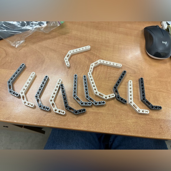 Assorted Lego technic NXT EV3 beams 250+ pieces - Picture 4 of 13